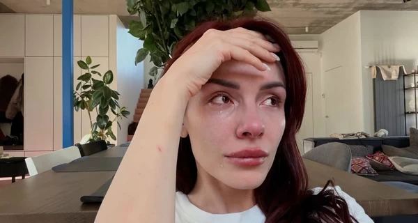 MamaRika із сином повернулася до України, після того як застрягла в ОАЕ