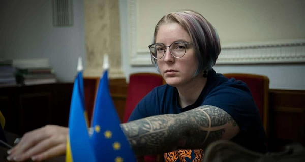 Зінкевич заявила, що «Госпітальєри» - мілітаризований підрозділ і має іншу звітність, ніж фонд Притули