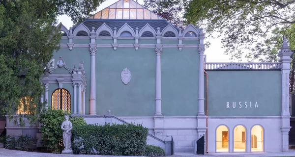 ЄС погрозив припинити фінансування Венеційської бієнале через повернення Росії