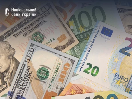 НБУ заявив про достатній запас готівкової валюти в банках