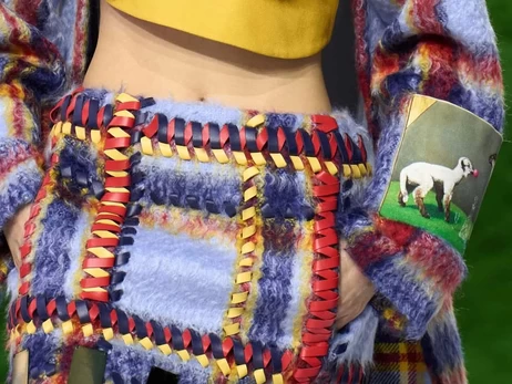 Louis Vuitton использовал работы украинского художника в новой женской коллекции