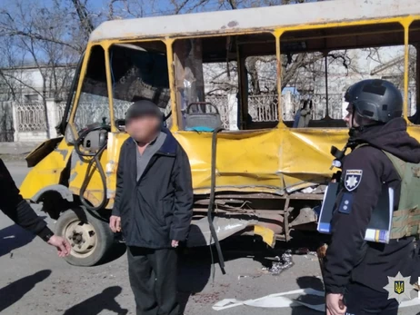 Росіяни обстріляли маршрутку в Херсоні - відомо про 20 поранених 