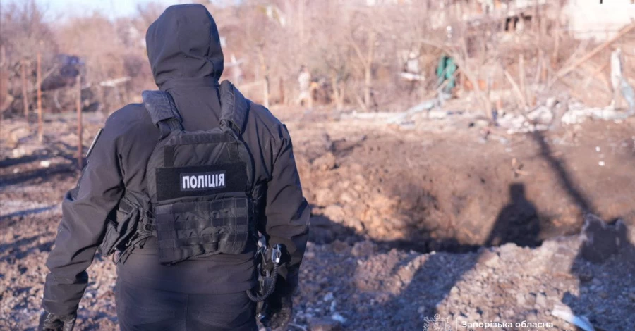 Війська РФ атакували Запоріжжя - КАБ потрапив у багатоповерхівку, є поранені 