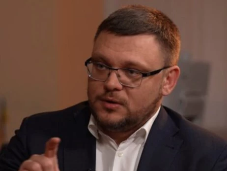 Директор НАБУ фіктивно усиновив хлопчика та уникнув в’язниці за підкуп виборців, - екснардеп