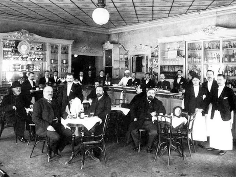 Слідами рожевої намелаки: де раніше пив шоколад і їв каштани в цукрі київський бомонд