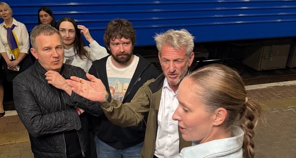 Шонн Пенн замість церемонії вручення 