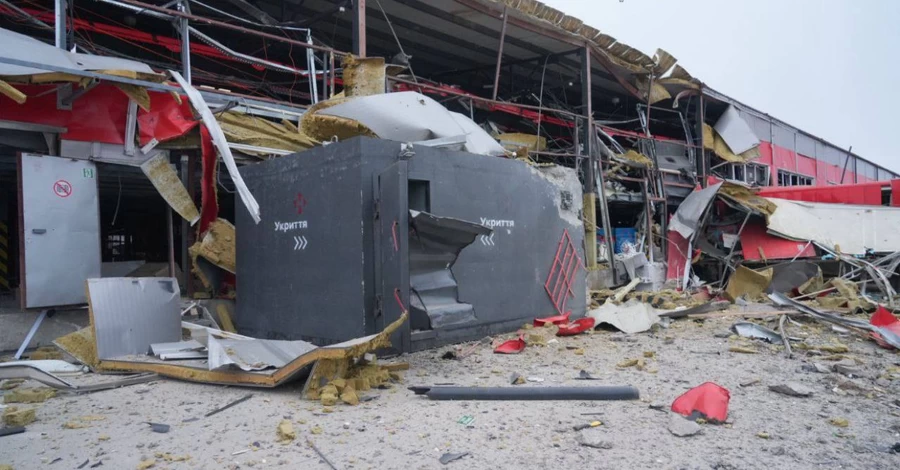 Росія вдарила по терміналу Нової пошти у Запоріжжі, багато постраждалих 
