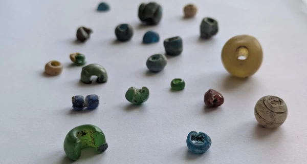 История под ногами: возле Галича археологи нашли уникальные бусины княжеской эпохи