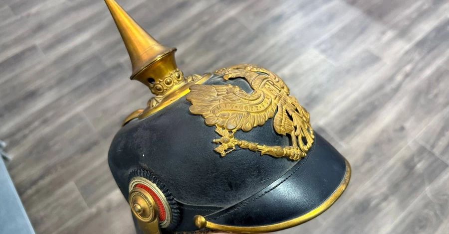 Таможенники предотвратили вывоз столетнего шлема прусского офицера в США