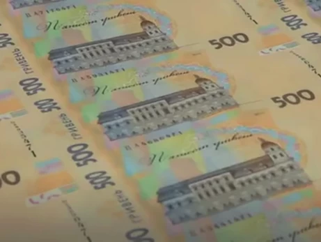 Мільярд гривень без тендерів: журналісти розповіли, як Астерс заробляє на державі