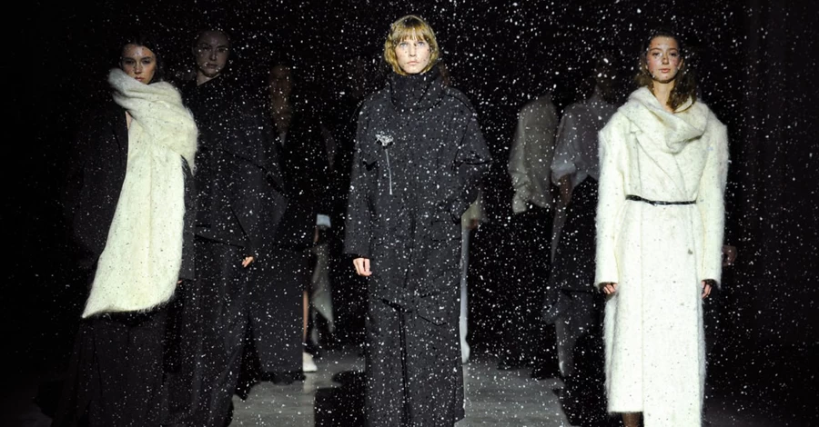 Самое интересное из UFW: блогеры, мерзшие в босоножках, и адаптивная одежда для ветеранов JULIYA KROS и SIDLETSKIY