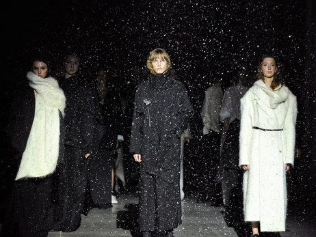 Найцікавіше з UFW: блогерки, що мерзли в босоніжках, й адаптивний одяг для ветеранів JULIYA KROS і SIDLETSKIY 