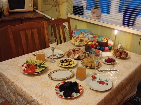 Традиционный пасхальный стол: что приготовить на праздник