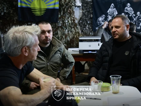 Нардепка объяснила, что делал Ермак с Шоном Пенном на фронте