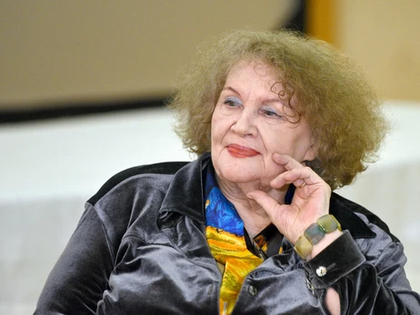 У день народження Ліни Костенко 