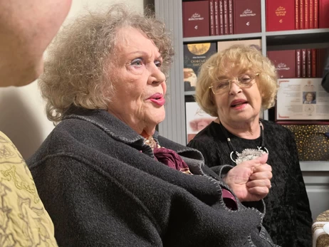 Лина Костенко отпраздновала 96-летие с Джамалой, Вакарчуком и Жаданом