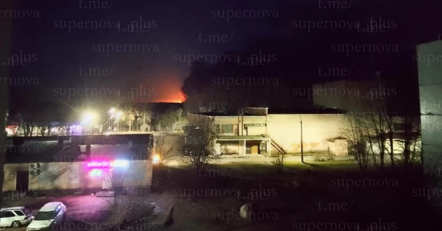 У РФ заявили про атаку дронів на губернатора Бєлгородщини і пожежу в стратегічному порту Балтики