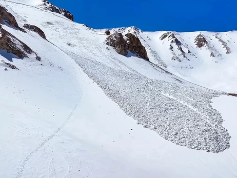 В Італії на туристів зійшла лавина, є загиблі та поранені
