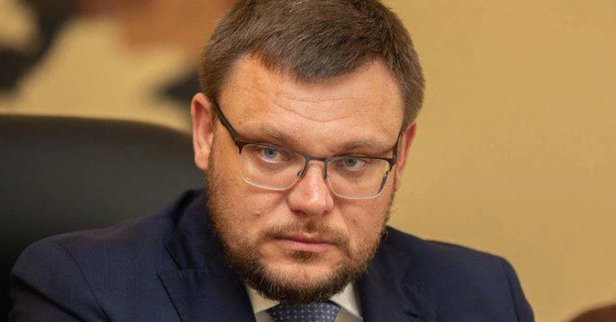 Директор НАБУ двічі зірвав поліграф і приховав фіктивне всиновлення від комісії