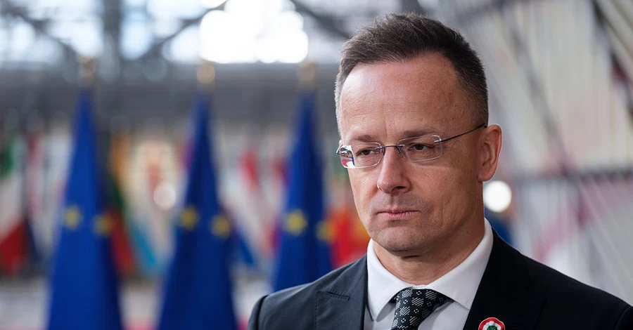 Сійярто підтвердив регулярні контакти з Лавровим під час закритих зустрічей ЄС у Брюсселі