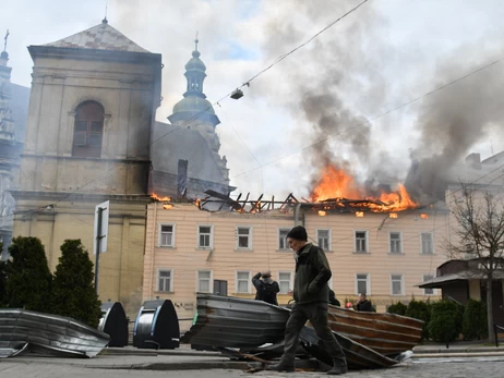 Россия атакует запад Украины - во Львове, Тернополе и Ивано-Франковске раздаются взрывы