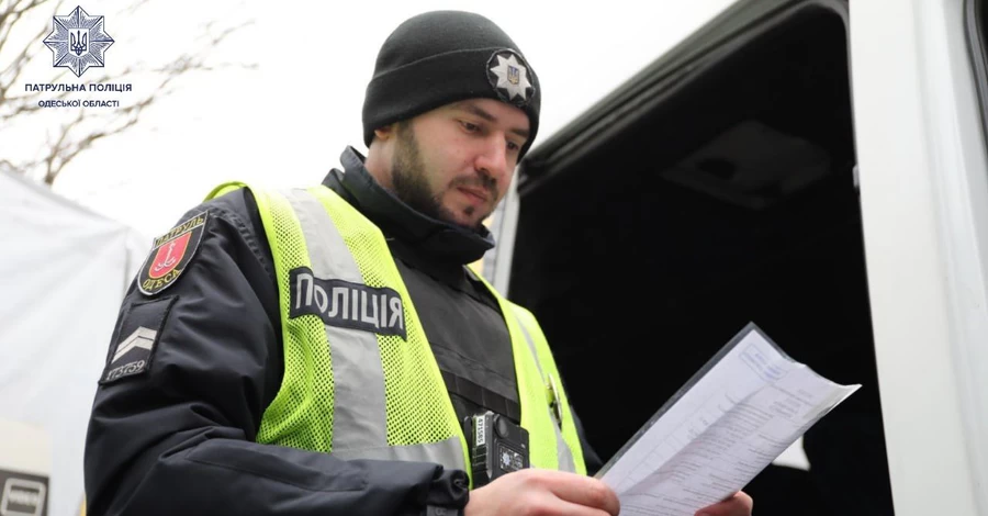 В Одесі водій вистрелив у патрульних під час перевірки документів: поранено двох поліцейських