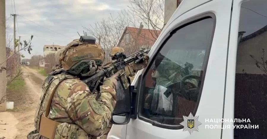 Чоловік, який стріляв у патрульних в Одесі, загинув під час затримання