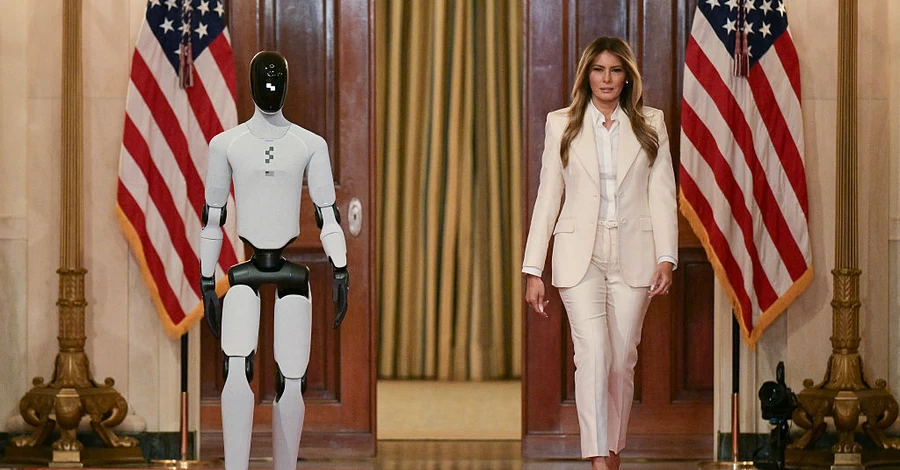 Меланія Трамп прибула на свій саміт у Білому домі з людиноподібним роботом
