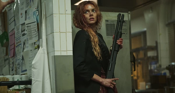 Хрупкая блондинка против убийц и маньяков: «Игра в прятки-2» и другие хорроры с Самарой Уивинг