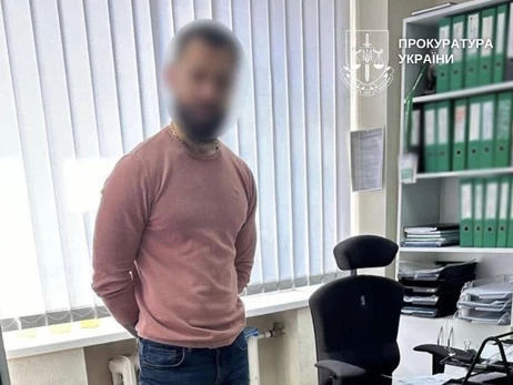 У Києві працівника МВС судитимуть за продаж в Instagram «красивих номерів»