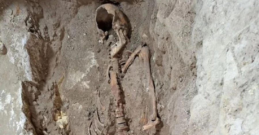 В Нидерландах археологи нашли вероятный скелет мушкетера д'Артаньяна