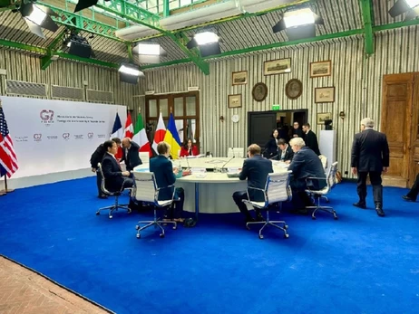 Россияне ежемесячно теряют более 30 тысяч военных, - Сибига