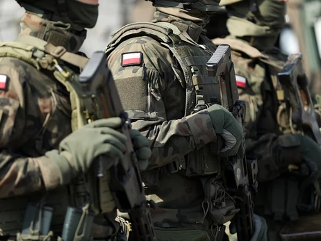Польща оголосила амністію для громадян-добровольців, які воюють за Україну