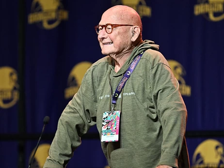 Умер звезда фильмов 