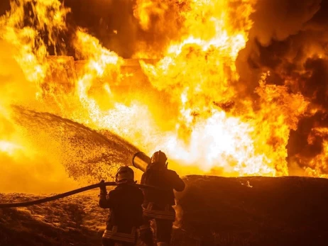 Россияне попали дроном по жилому дому в Харькове, ранены два человека