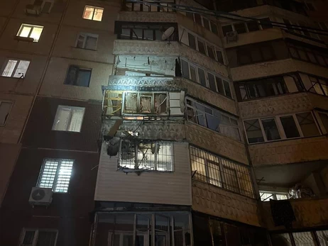 В Одессе российский дрон ударил по жилой многоэтажке