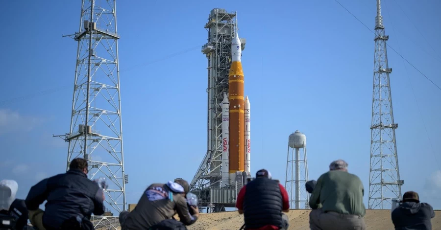 Старт місії «Артеміда»: хто полетить до Місяця та коли експедиція на Марс