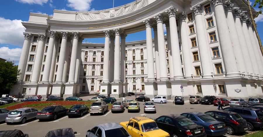 Выбирают внедорожники: какие машины указали в декларациях украинские политики и министры