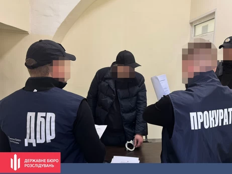 Следствие подтвердило, что таможенник зарезал работника ТЦК, чтобы помешать мобилизации брата