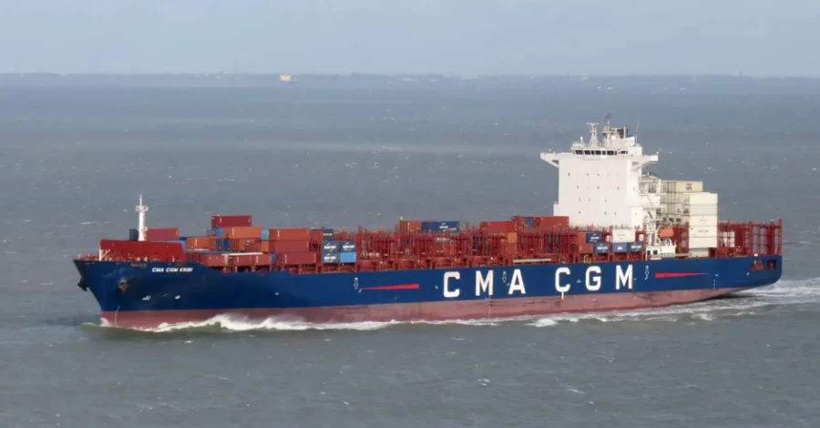 Через Ормузский пролив прошло первое европейское судно, - Bloomberg