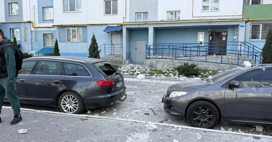 В Харькове российский дрон ударил по многоэтажному дому - есть пострадавшие