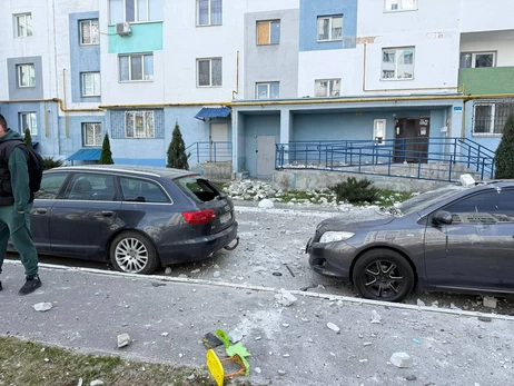 В Харькове российский дрон ударил по многоэтажному дому - есть пострадавшие