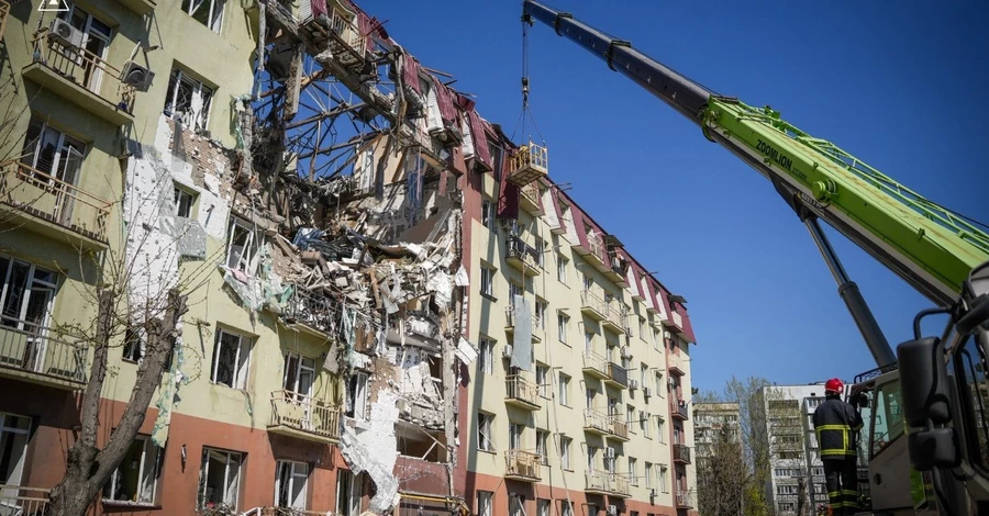 Рятувальники завершили в Одесі аварійно-рятувальні роботи - троє людей загинуло, серед них є дитина