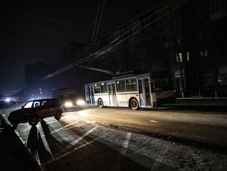 Без света и связи: в оккупированных городах Донбасса теперь нет не только воды