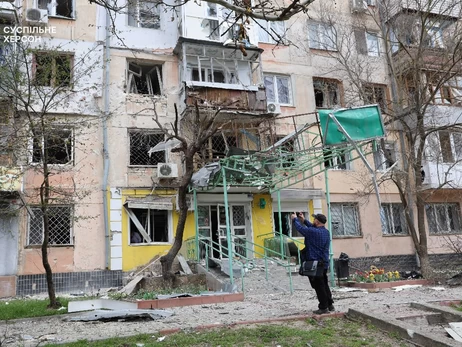 У Херсоні четверо людей загинуло унаслідок артилерійського обстрілу