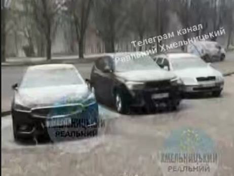 Западные и северные области Украины накрыли снегопад и град