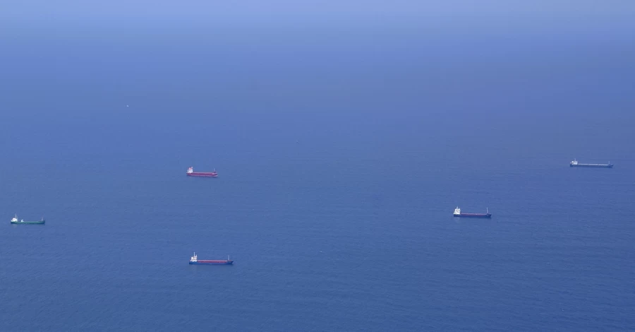 Иран введет плату в криптовалюте за транзит танкеров через Ормузский пролив