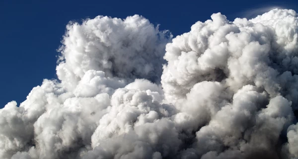 Іранський НПЗ на острові Лаван зазнав удару на тлі перемир’я