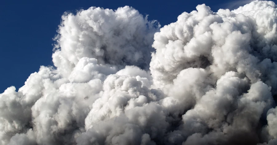 Иранский НПЗ на острове Лаван подвергся удару на фоне перемирия