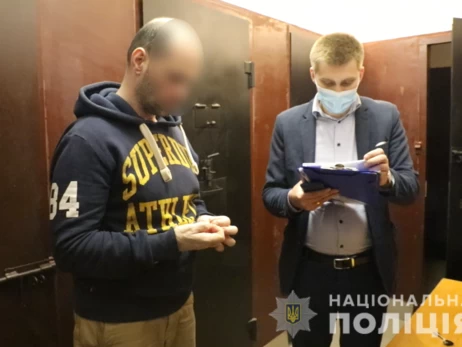 Лікар-садист, який мучив та убивав своїх жінок, вислухав перший вирок і чекає на другий